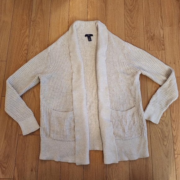 Gap Knit Cardigan - Picture 1 of 13